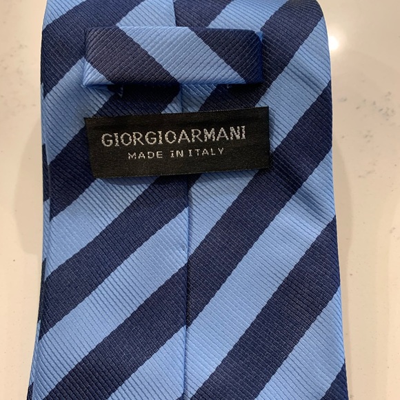 Giorgio Armani tie - Picture 3 of 4